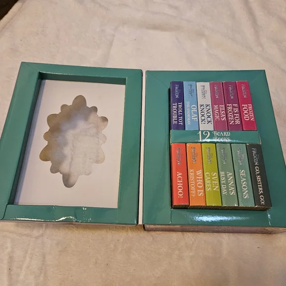 Disney Frozen Stories EUC - Picture 4 of 7